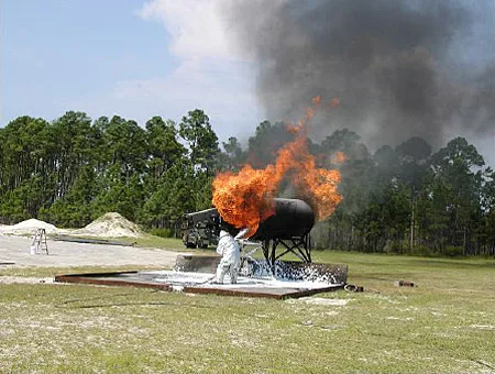 Figure 2.1.4: UHP attacking a 4 gpm continuously running fuel fire from an engine nacelle. figure 2.1.4