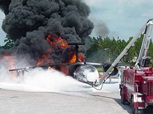 Figure 2.4.2: The 200 gpm UHP T-1500 Extinguishing a 7000 ft2 pool fire. figure 2.4.2